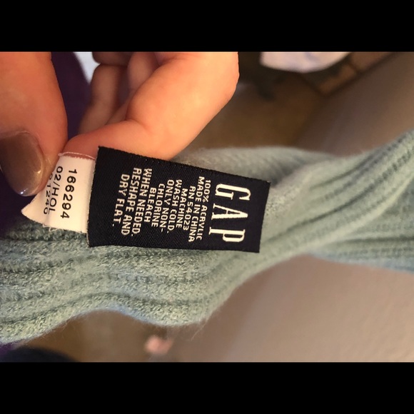 Blue winter scarf - Picture 2 of 2